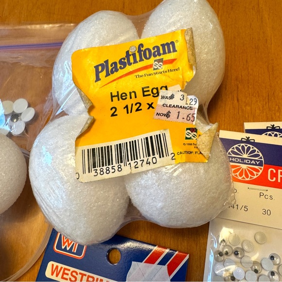 Craft Lot Googly Eyes, Brads, Brads, Styrofoam Supplies - Picture 6 of 14